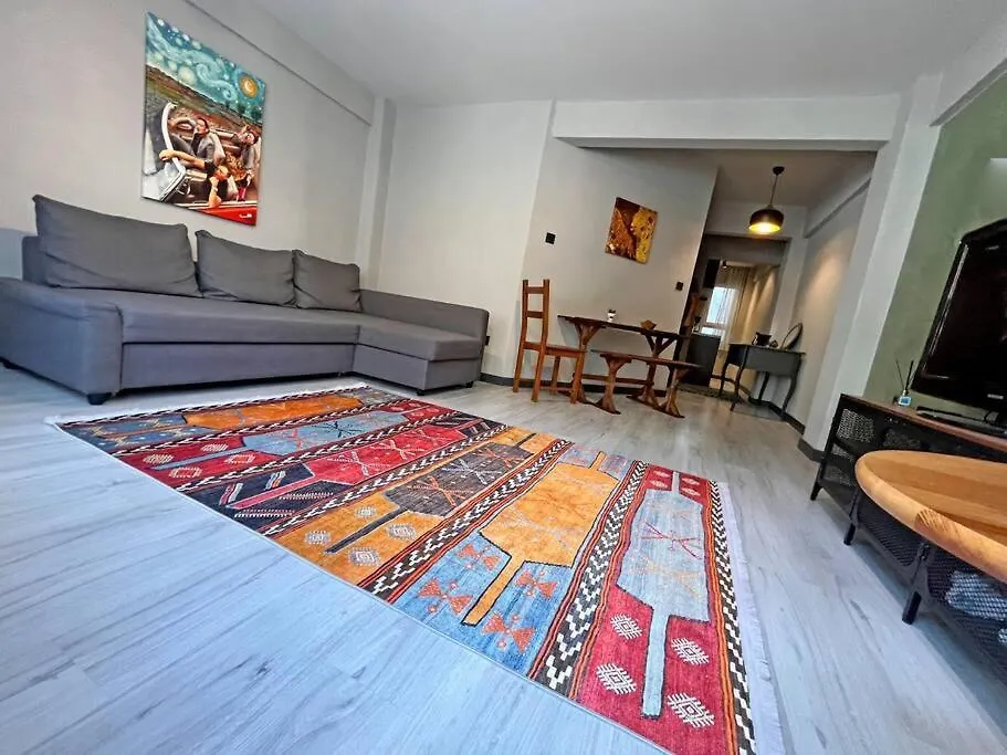 Central & Cosy Flat For 4 Person location
